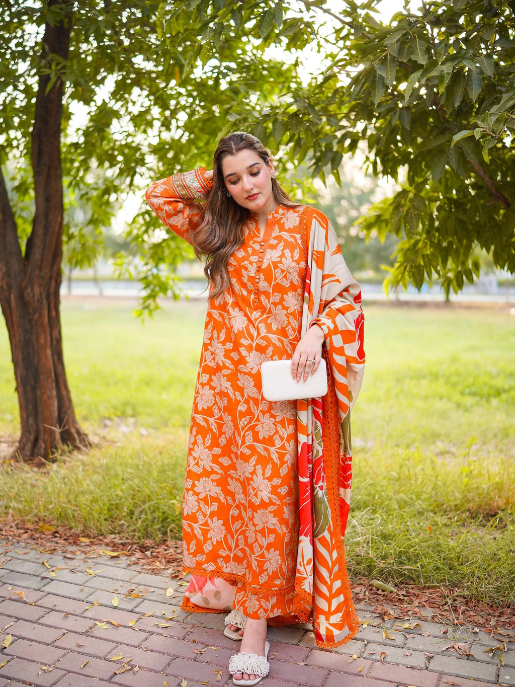 Women's 2pc / 3pc Lawn Stylish Dress-(Hit Code)