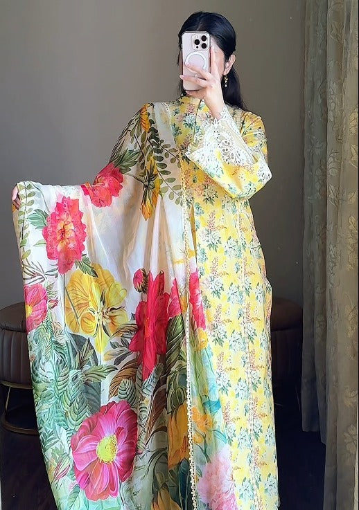 Women's 2pc / 3pc Lawn Stylish Dress Azadi Sale Offer Limited Stock