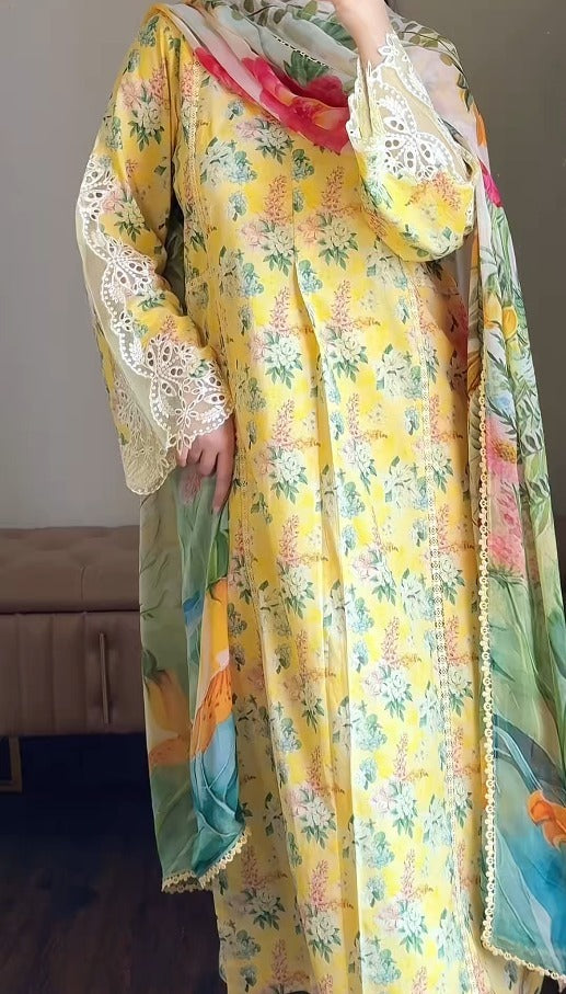 Women's 2pc / 3pc Lawn Stylish Dress Azadi Sale Offer Limited Stock